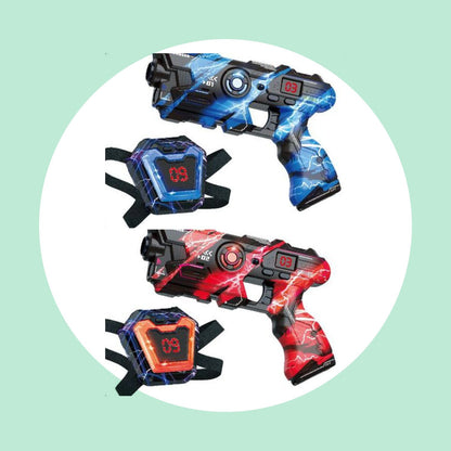 2-player set: 2 blasters and 2 scoring vests